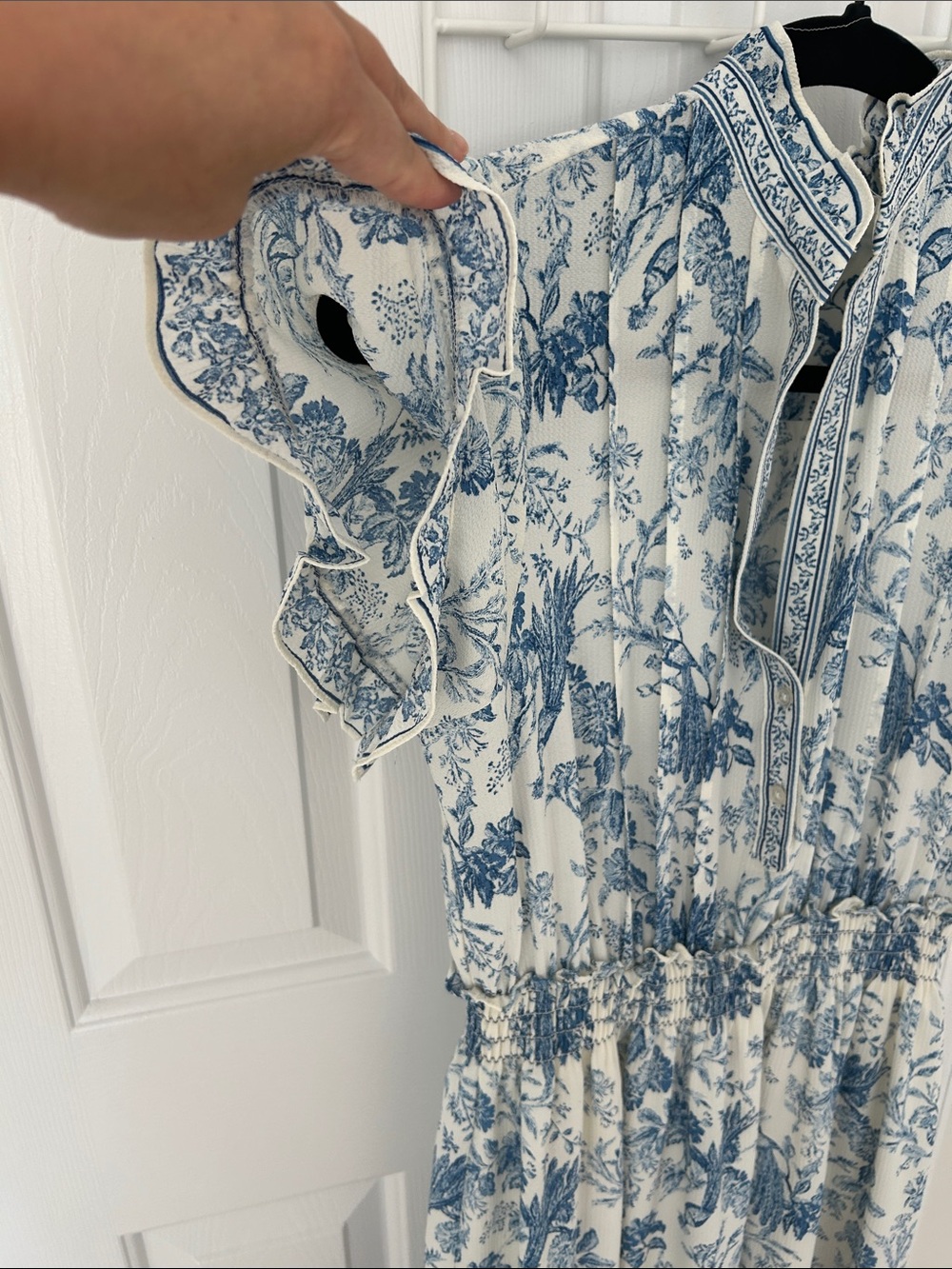 Max studio dress. Fits M - Picture 3 of 15